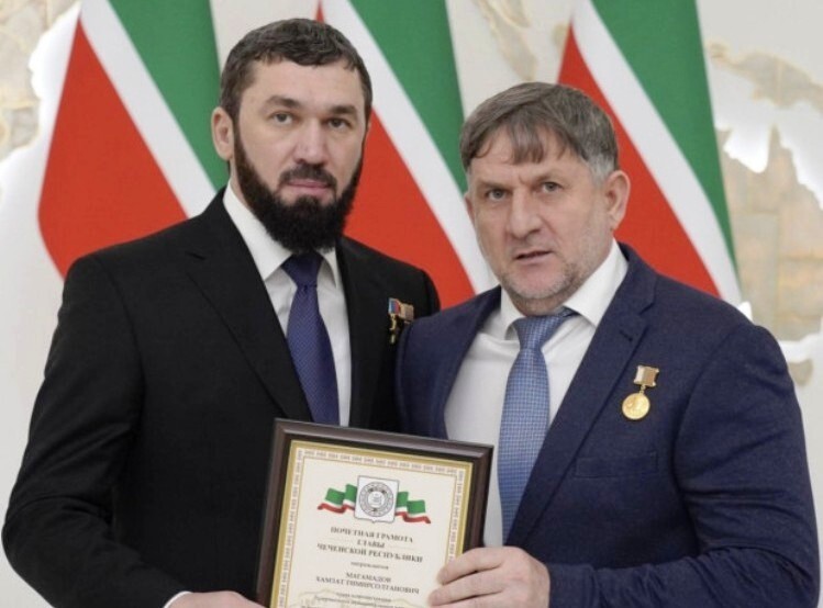 Награждение главы Гудермесского района.
